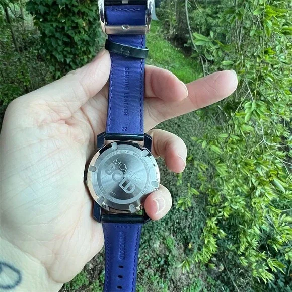 Movado BOLD Wristwatch Women’s Green Dial Crystal Bezel Black Case Quartz - Picture 4 of 6